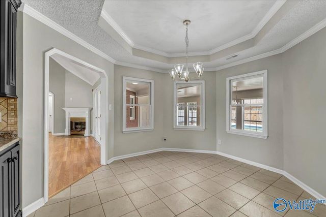 2722 King Arthur Court SW, Decatur, AL 35603