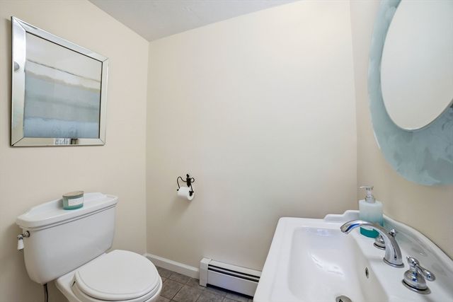 43 Carriage Hill Road, Northborough, MA 01532
