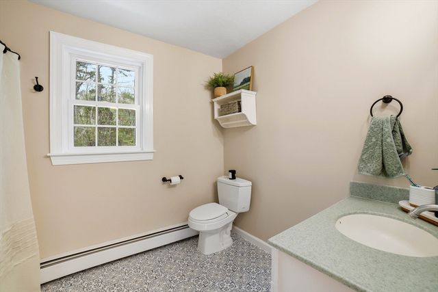 43 Carriage Hill Road, Northborough, MA 01532