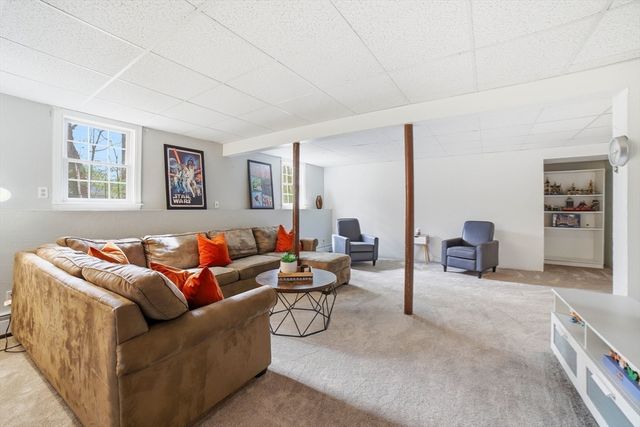 43 Carriage Hill Road, Northborough, MA 01532