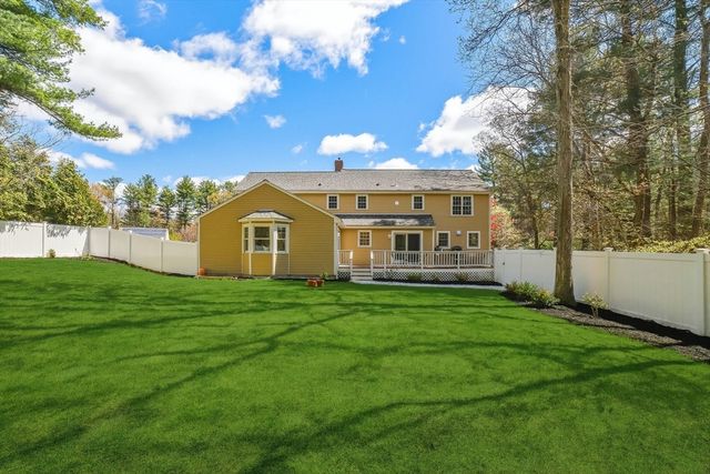 43 Carriage Hill Road, Northborough, MA 01532