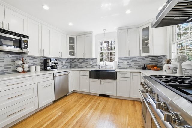 43 Carriage Hill Road, Northborough, MA 01532