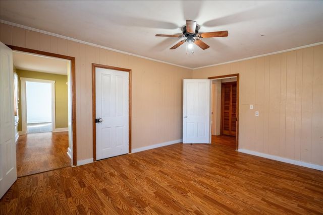 202 Vine St, Loretto, TN 38469