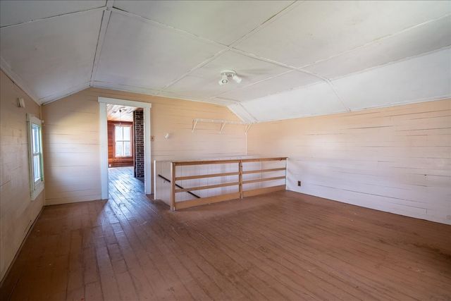 202 Vine St, Loretto, TN 38469