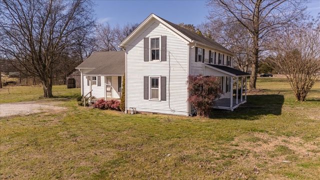 202 Vine St, Loretto, TN 38469