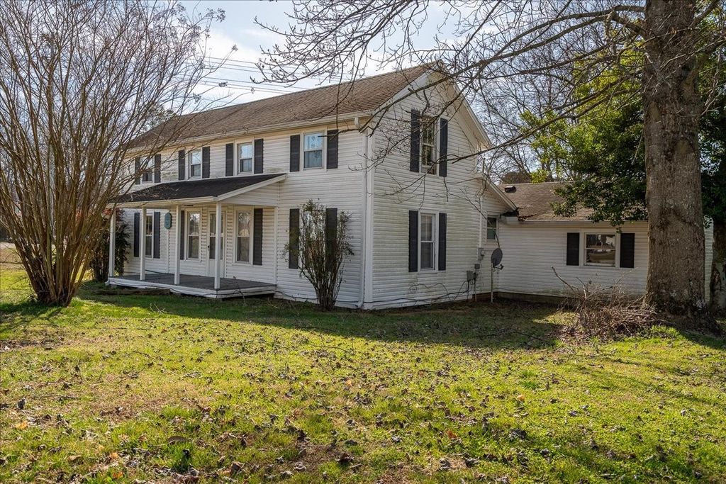 202 Vine St, Loretto, TN 38469