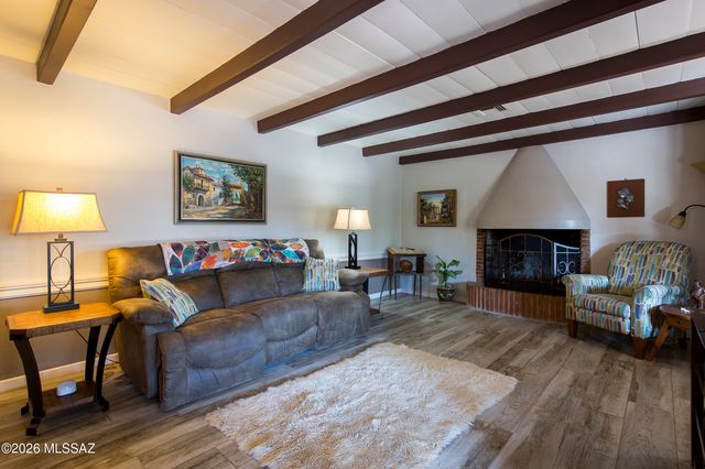 3819 E Calle Cortez, Tucson, AZ 85716