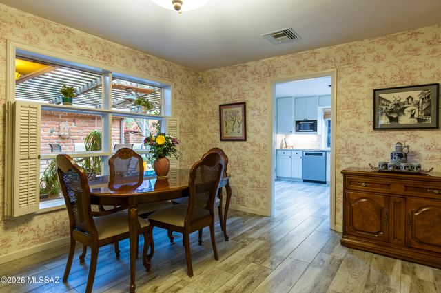 3819 E Calle Cortez, Tucson, AZ 85716