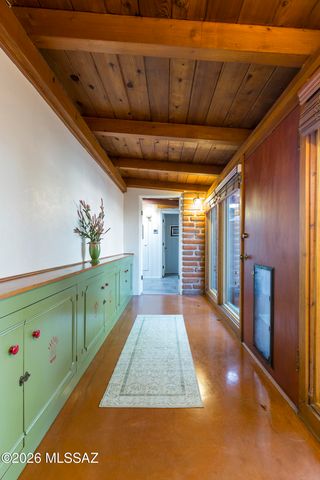 3819 E Calle Cortez, Tucson, AZ 85716