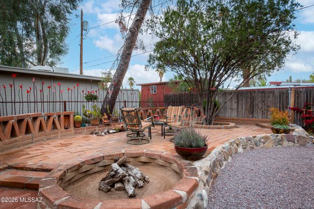 3819 E Calle Cortez, Tucson, AZ 85716