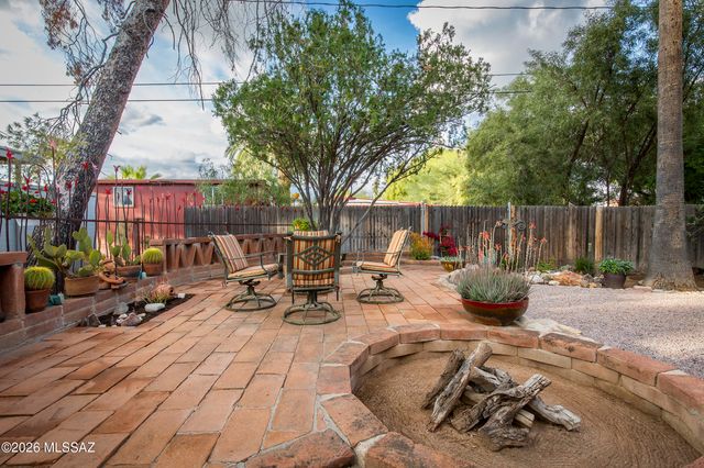 3819 E Calle Cortez, Tucson, AZ 85716