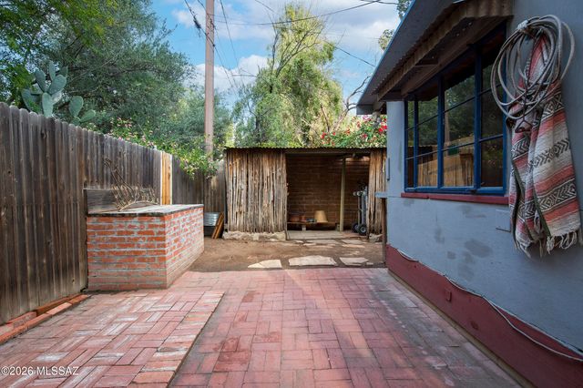 3819 E Calle Cortez, Tucson, AZ 85716