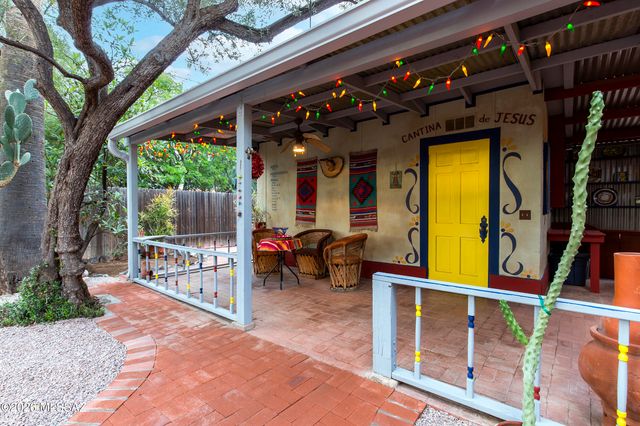 3819 E Calle Cortez, Tucson, AZ 85716