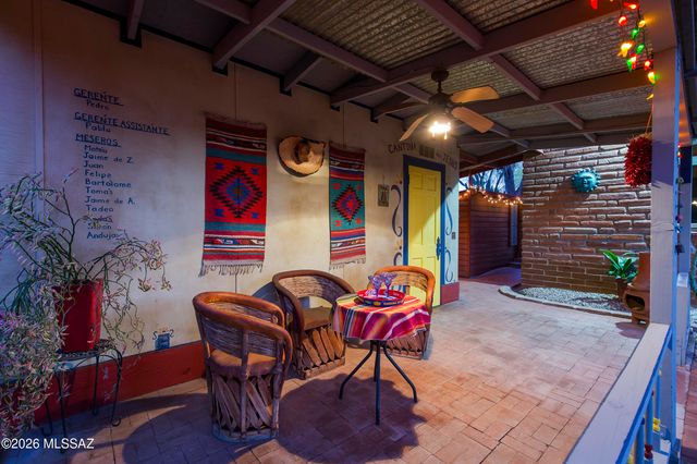 3819 E Calle Cortez, Tucson, AZ 85716