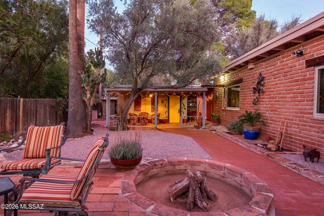 3819 E Calle Cortez, Tucson, AZ 85716