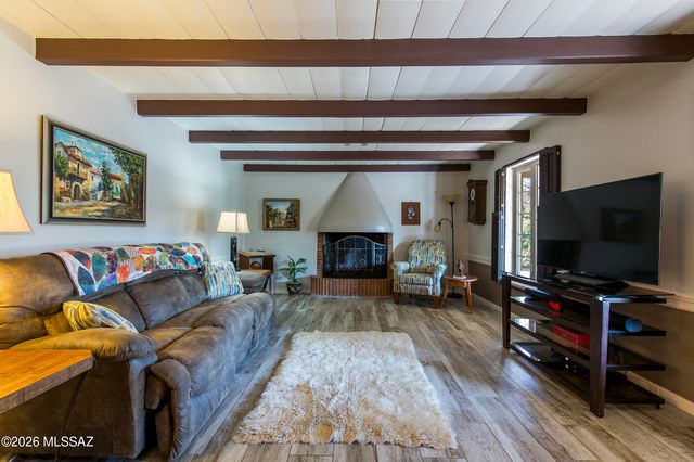 3819 E Calle Cortez, Tucson, AZ 85716