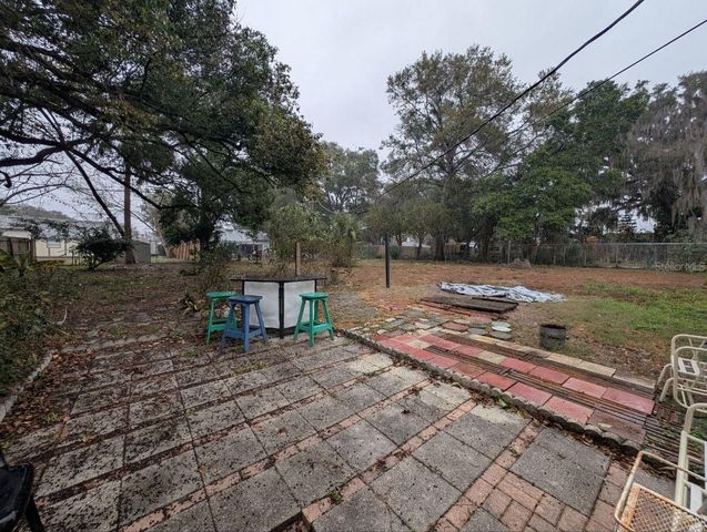 2304 VINE STREET, Leesburg, FL 34748