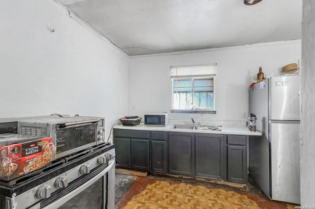 319 Imperial Blvd, San Antonio, TX 78226