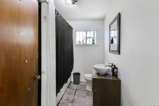 319 Imperial Blvd, San Antonio, TX 78226