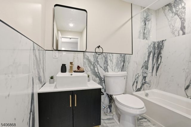 67 Brookdale Ave, Newark City, NJ 07106