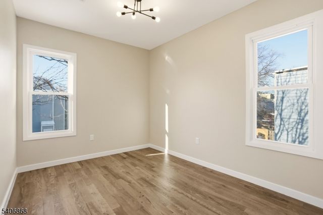 67 Brookdale Ave, Newark City, NJ 07106