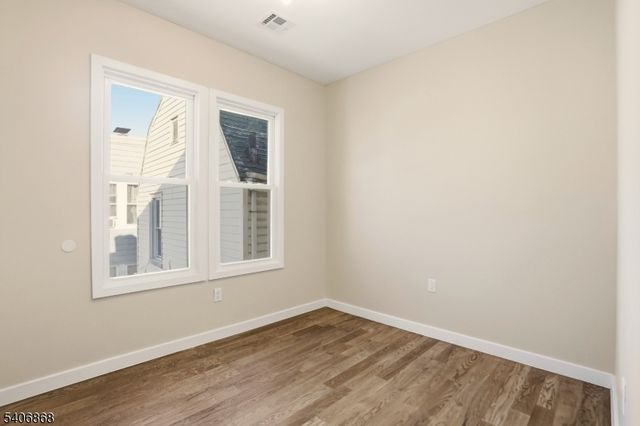 67 Brookdale Ave, Newark City, NJ 07106