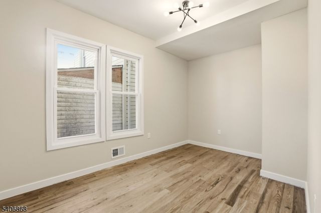 67 Brookdale Ave, Newark City, NJ 07106