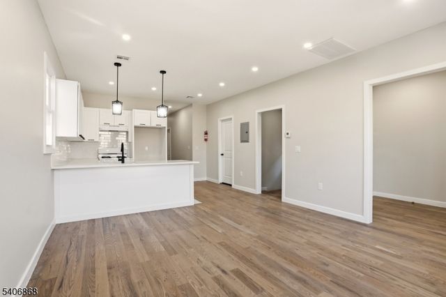 67 Brookdale Ave, Newark City, NJ 07106