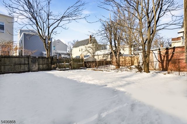 67 Brookdale Ave, Newark City, NJ 07106