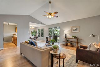 10903 Village Grove Drive D, St Louis, MO 63123