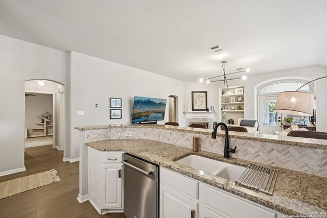 16743 Worthington, San Antonio, TX 78248