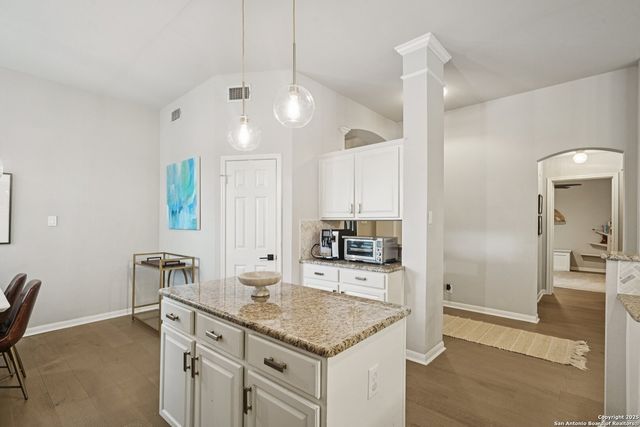 16743 Worthington, San Antonio, TX 78248
