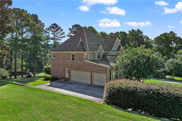 231 Golf Crest Drive, Acworth, GA 30101