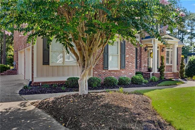231 Golf Crest Drive, Acworth, GA 30101