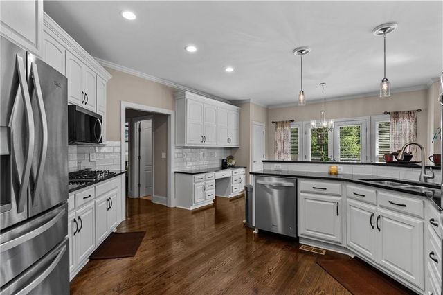 231 Golf Crest Drive, Acworth, GA 30101