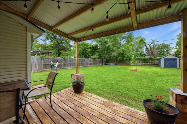 732 Ridgewood Drive, Tool, TX 75143
