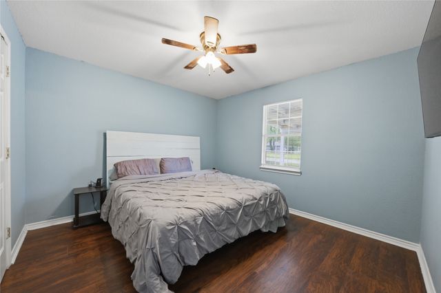 732 Ridgewood Drive, Tool, TX 75143