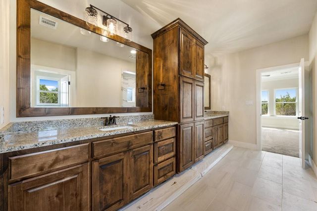 141 Whispering Wind RD, Bertram, TX 78605