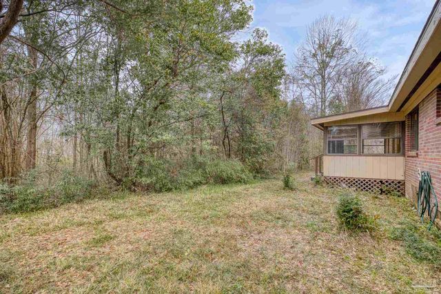 1099 Pine Top Ln, Cantonment, FL 32533