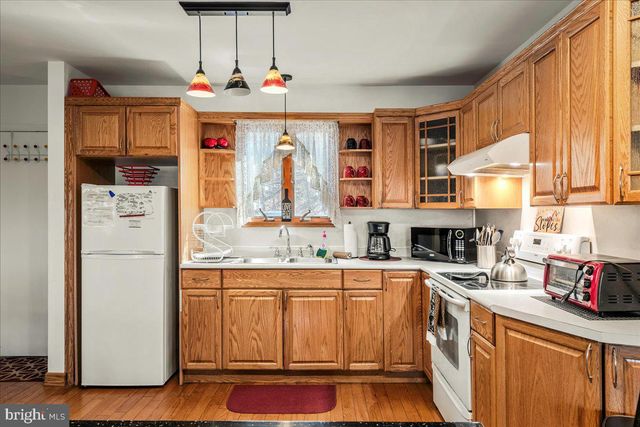 31 MIDDLE VILLAGE WAY, Tannersville, PA 18372