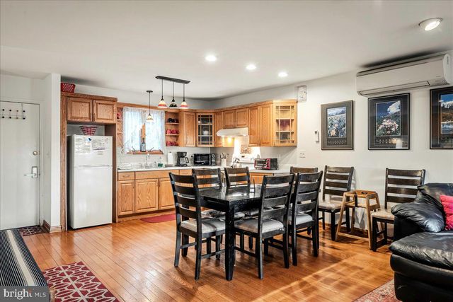 31 MIDDLE VILLAGE WAY, Tannersville, PA 18372