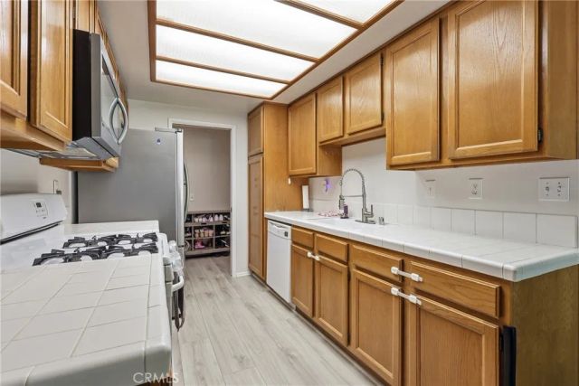 907 Shady Lane, Glendora, CA 91740