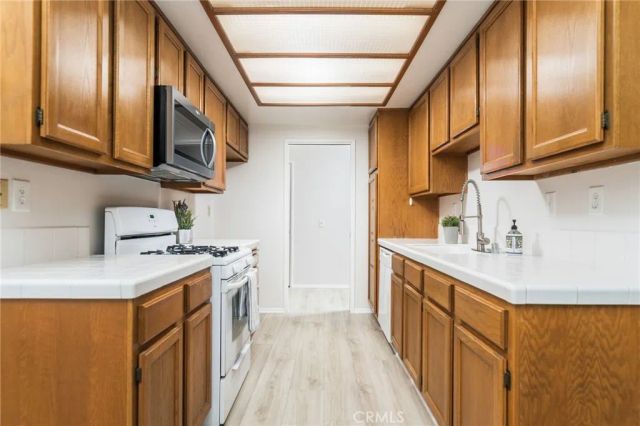 907 Shady Lane, Glendora, CA 91740