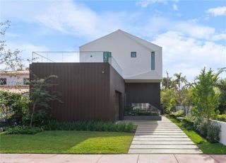 536 W 51st St, Miami Beach, FL 33140