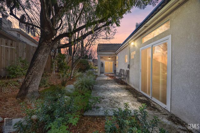 5705 Valley Street, Bakersfield, CA 93306