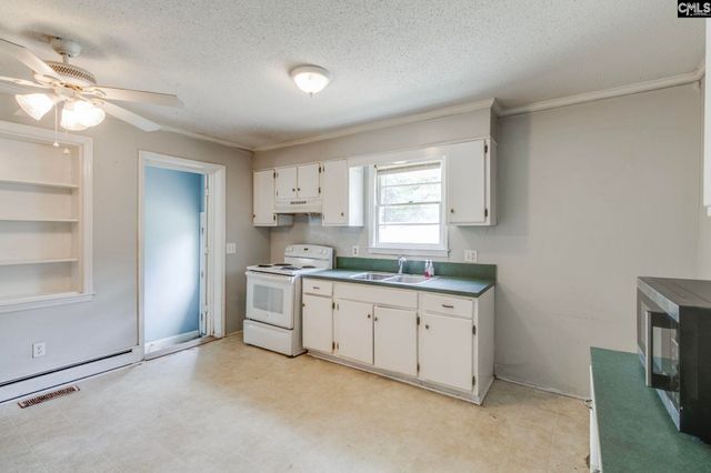 203 Oak Ridge Lane, Lexington, SC 29073