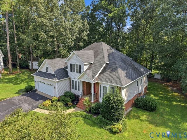 13725 Nairn Ct, Chester, VA 23831