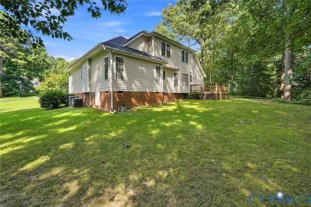 13725 Nairn Ct, Chester, VA 23831