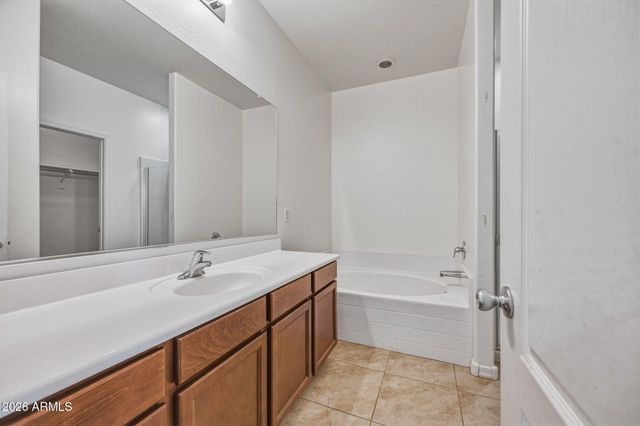 24645 W ATLANTA Avenue, Buckeye, AZ 85326