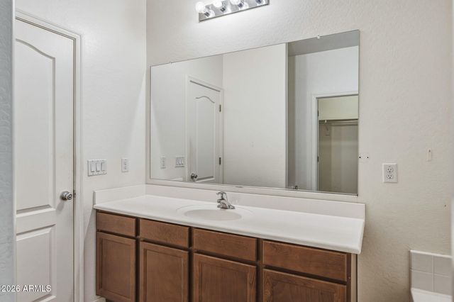 24645 W ATLANTA Avenue, Buckeye, AZ 85326